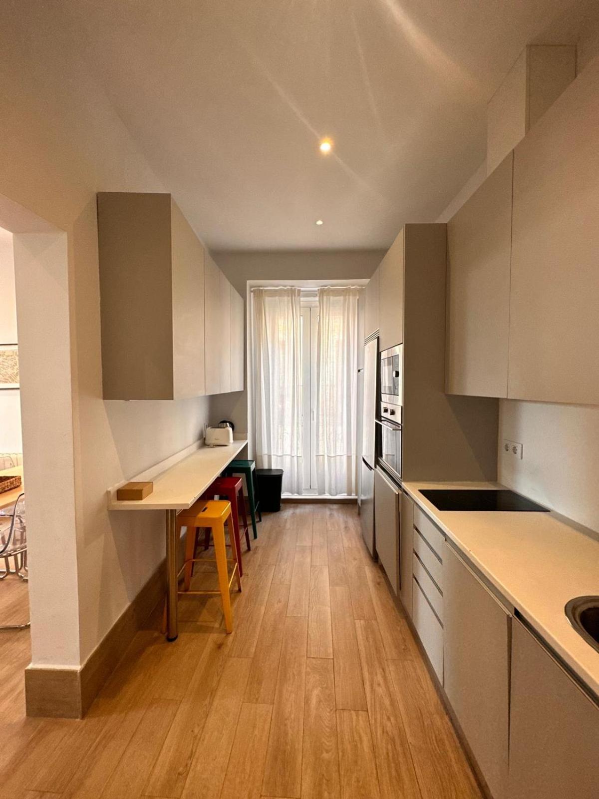 Amazing 3Bd 3Bth With 9 Balconies By Madrid4You Apartments Exterior foto