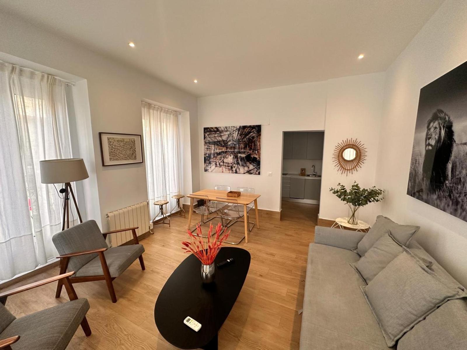 Amazing 3Bd 3Bth With 9 Balconies By Madrid4You Apartments Exterior foto